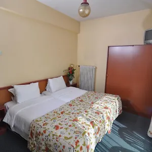 Hotel Harem ***